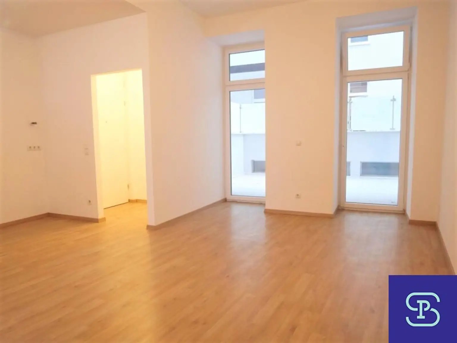 Provisionsfrei: Unbefristeter 55m² Altbau + 25m² Terrasse im topsaniertem Stilaltbau - 1070 Wien!