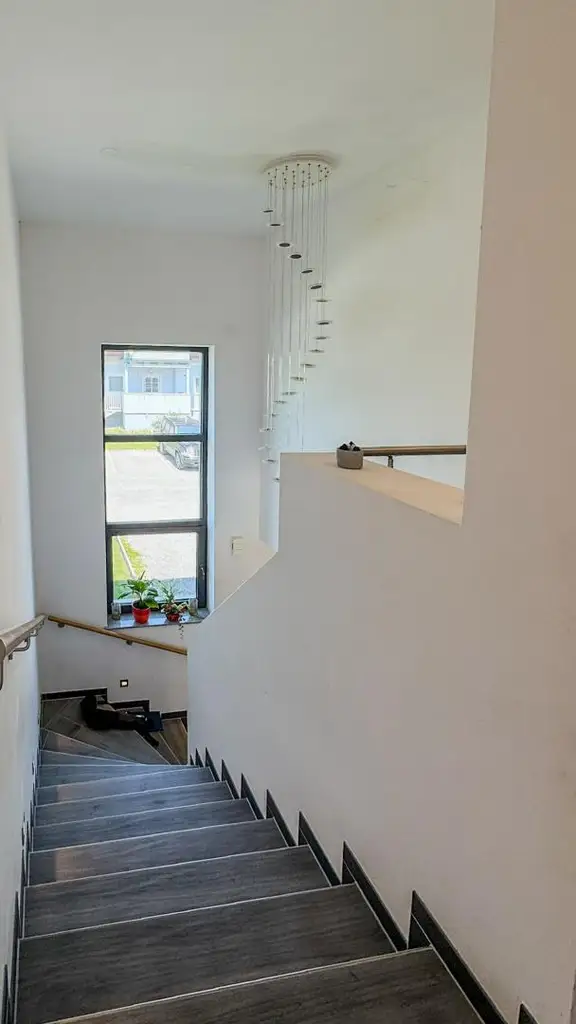 Neubau 2021 mit Pool & Garten – 4 Zimmer auf 707 m² in Gaisfeld