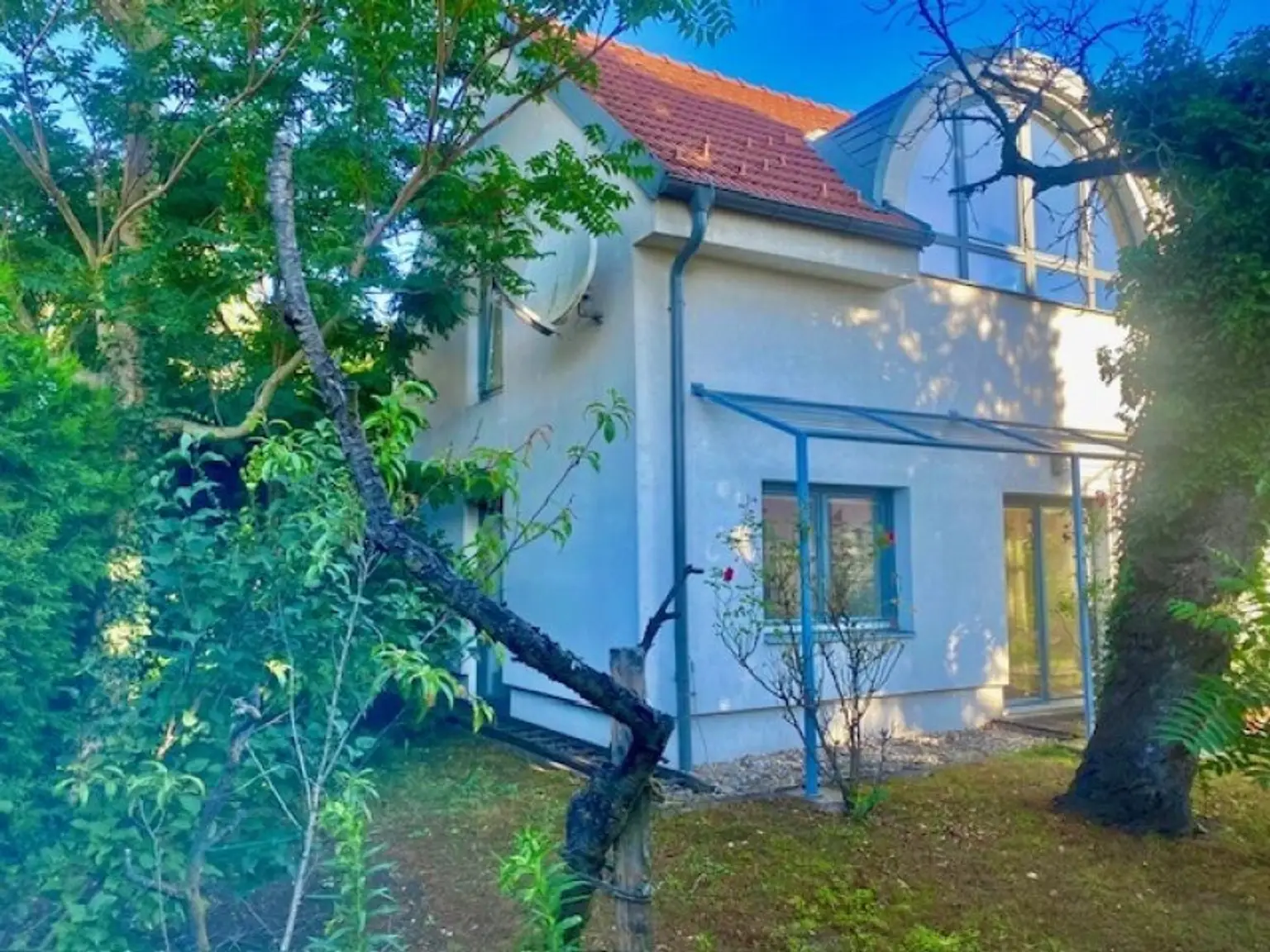 EIGENHEIM mit Garten- ELEGANTE 3-4-Zimmer-Eigentums-Wohnung in Top Lage von STAMMERSDORF!