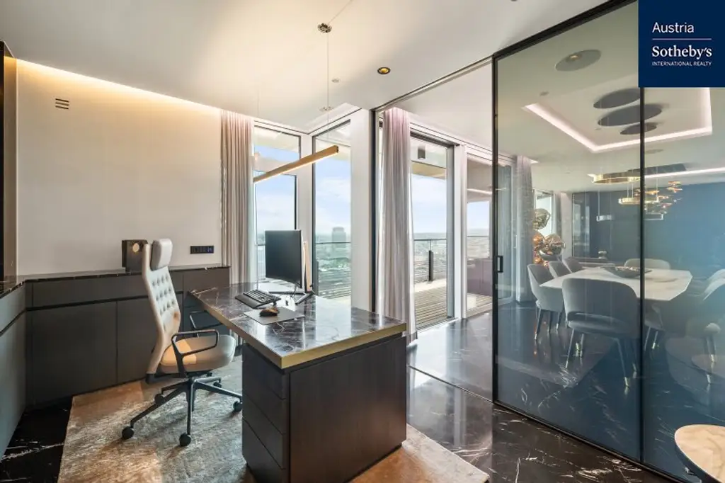 Luxuriöses Penthouse im TrIIIple: Ein Meisterwerk der Innenarchitektur und Technik