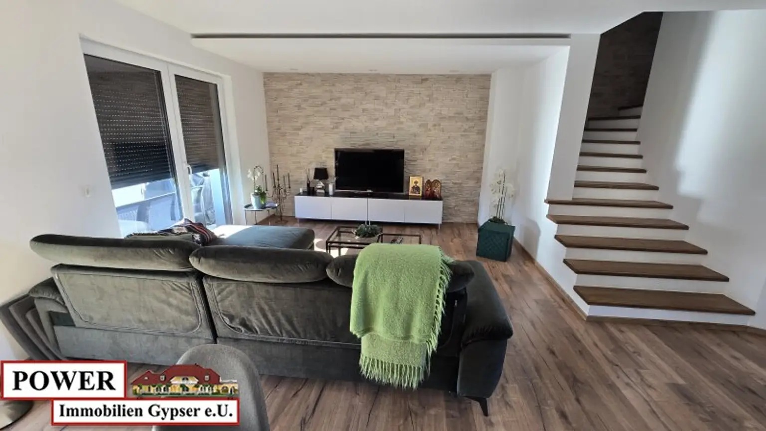 sofort zu beziehen ! Großzügiges, gemütliches Top Ausgestattetes Eckreihenhaus