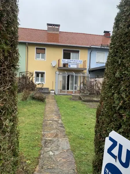 Reihenhaus - Stadt - St. Veit mit Grünfläche und Wintergarten in St Veit - Stadtnähe