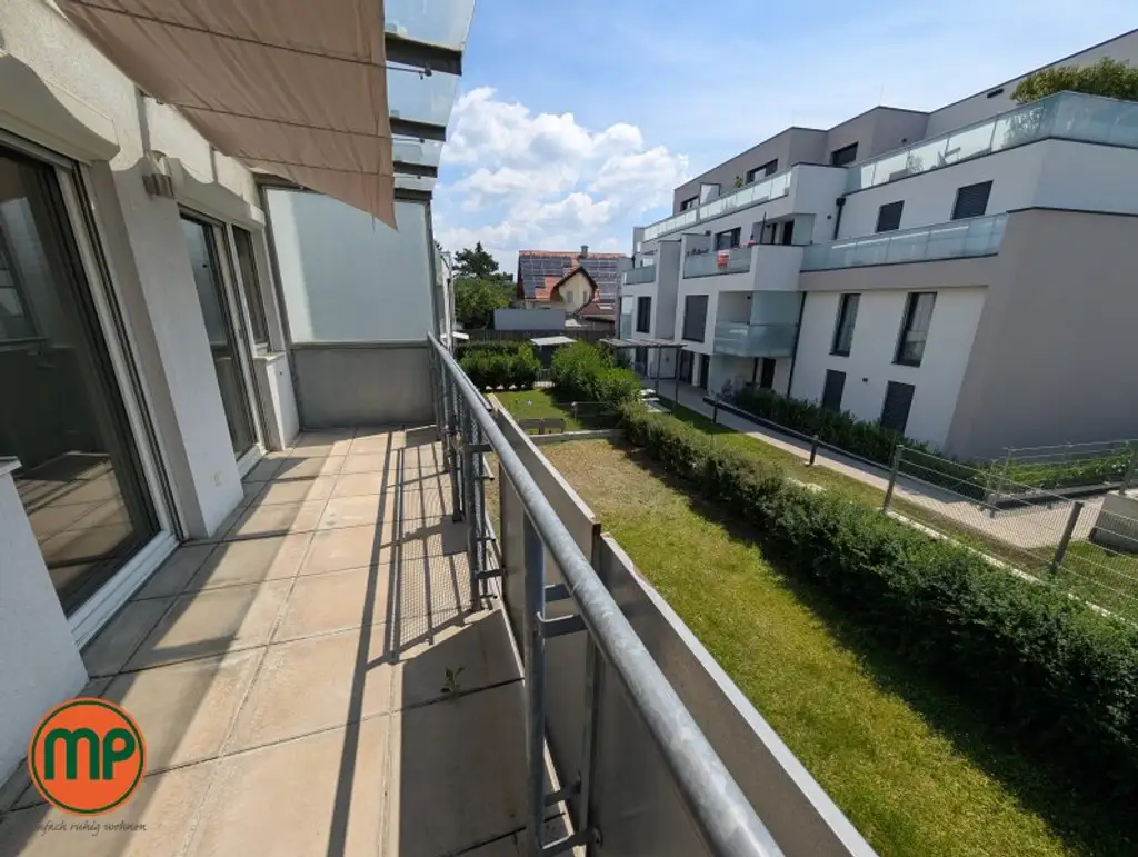 perfekte Raumaufteilung, riesiger Balkon und begehbarer Kleiderschrank sowie eine Garage