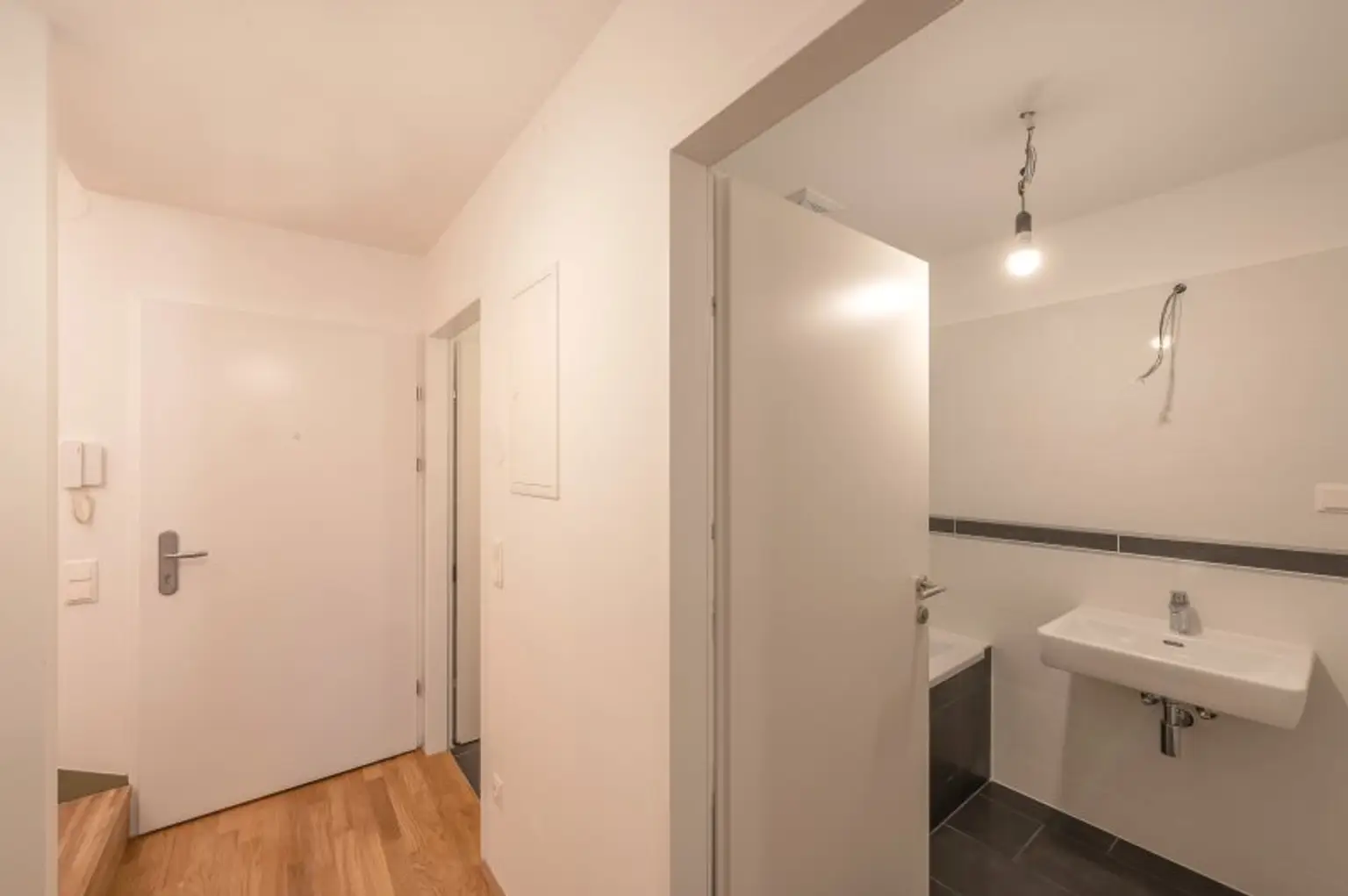 ++NEU++ 3-Zimmer DG-ZWEITBEZUG mit Dachterrasse! ++VIDEOBESICHTIGUNG++