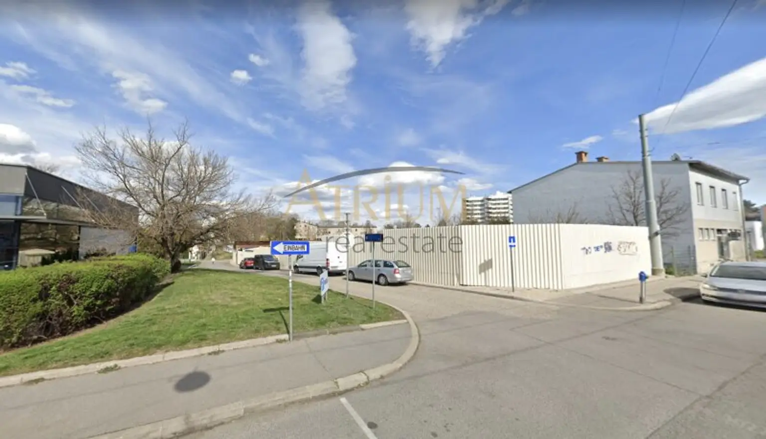 Unverbaubarer Blick auf die Skyline der alten Donau - 1.284m² Nutzfläche und 250m² Dachterrasse.