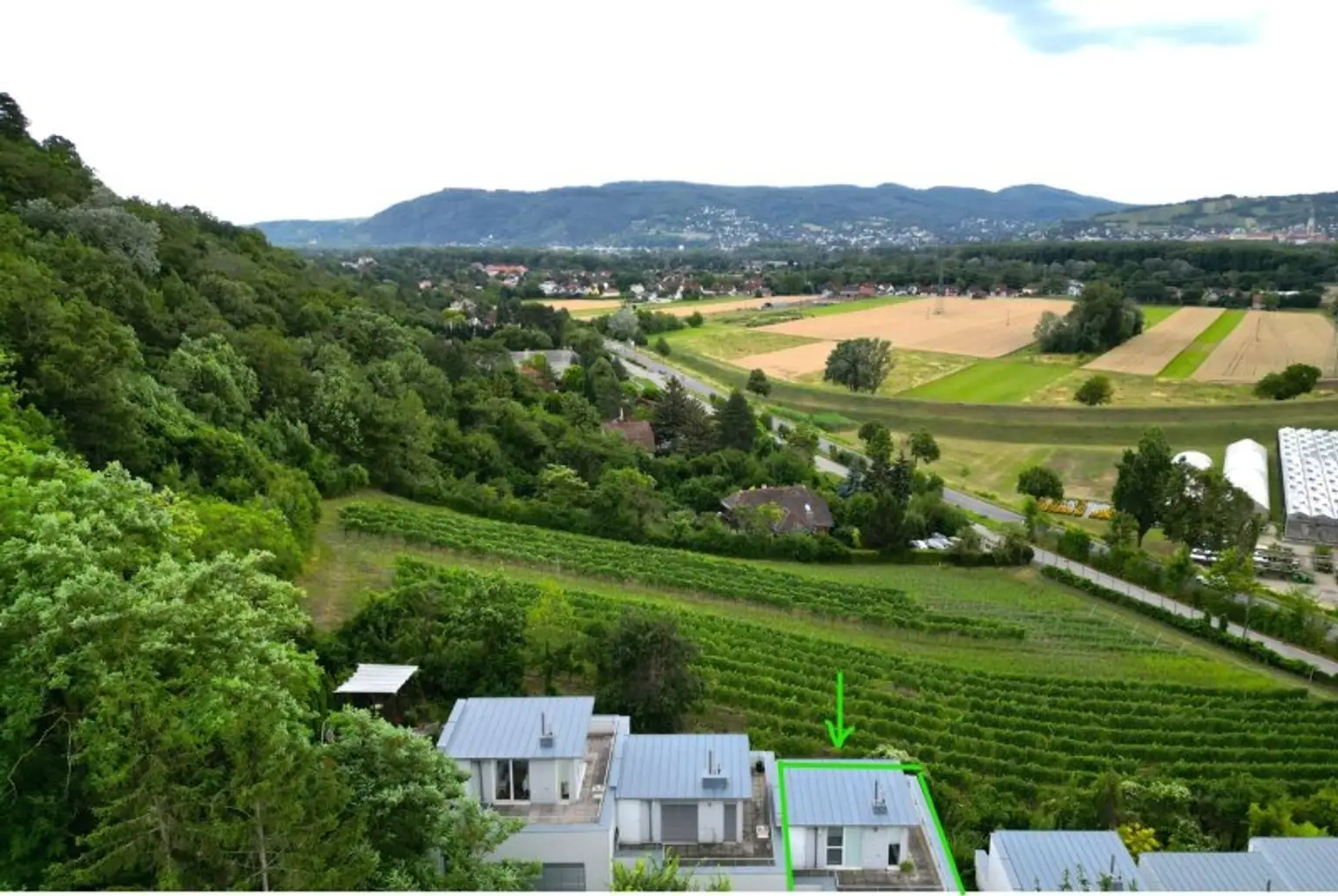 Helles Reihenhaus mit Fernblick und 2 Stellplätzen