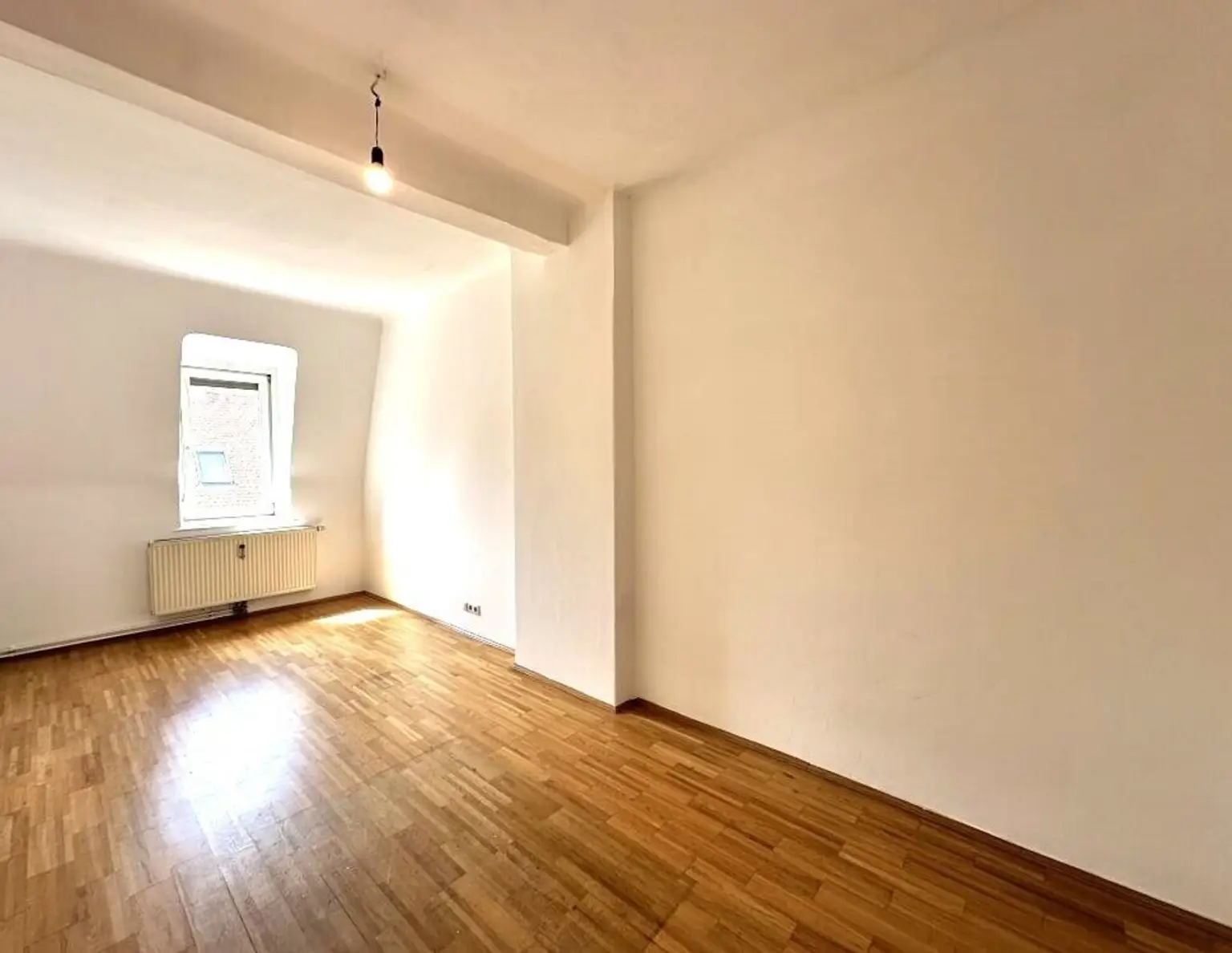PROVISIONSFREI - WG geeignet - Lichtdurchflutete 3-Zimmer Wohnung in ruhiger, zentraler Lage neben dem Augarten Graz