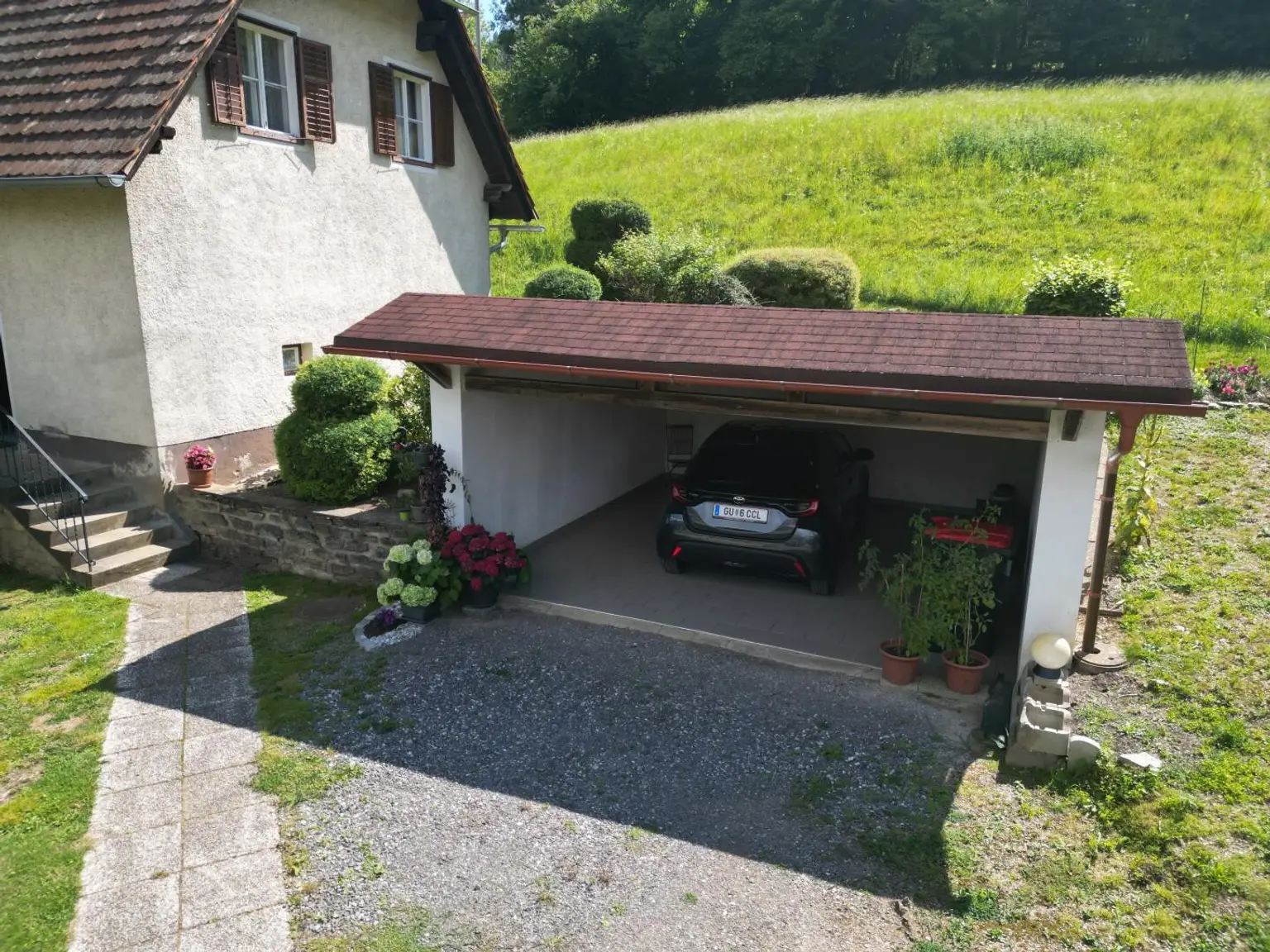 Übelbach, Wohnhaus zum sanieren mit großem Grundstück in Grünlage