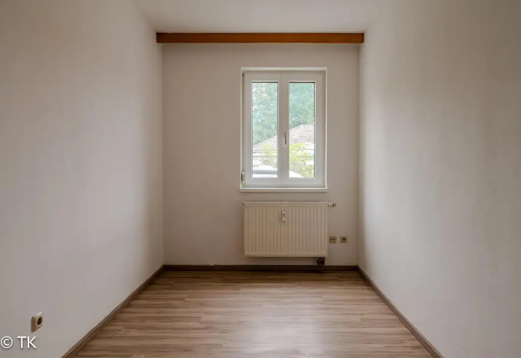 Freundliche Erdgeschosswohnung mit Tiefgaragenplatz und Loggia