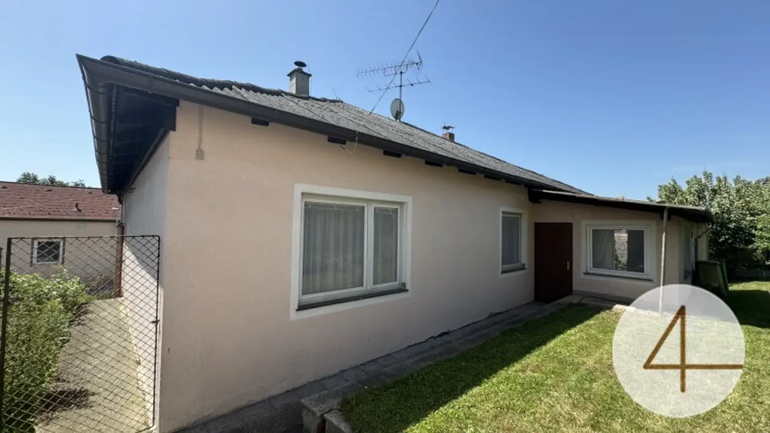 Doppeltes Glück mit großer Wiese