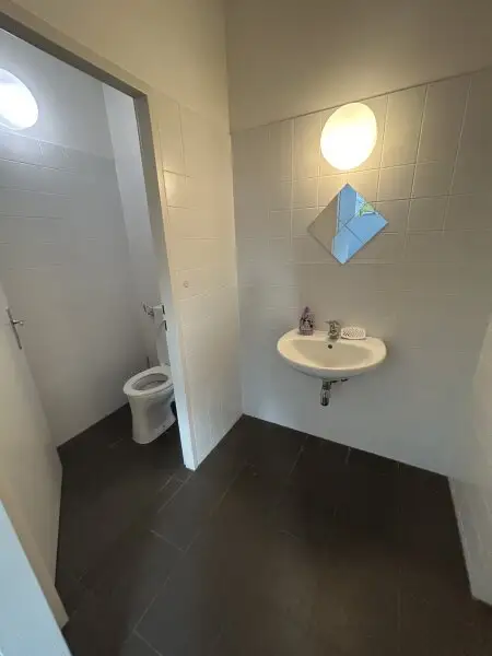 Helle 3-Zimmer-Wohnung mit Südost-Loggia in Bestlage – Nähe U1 Kagran & Donauzentrum