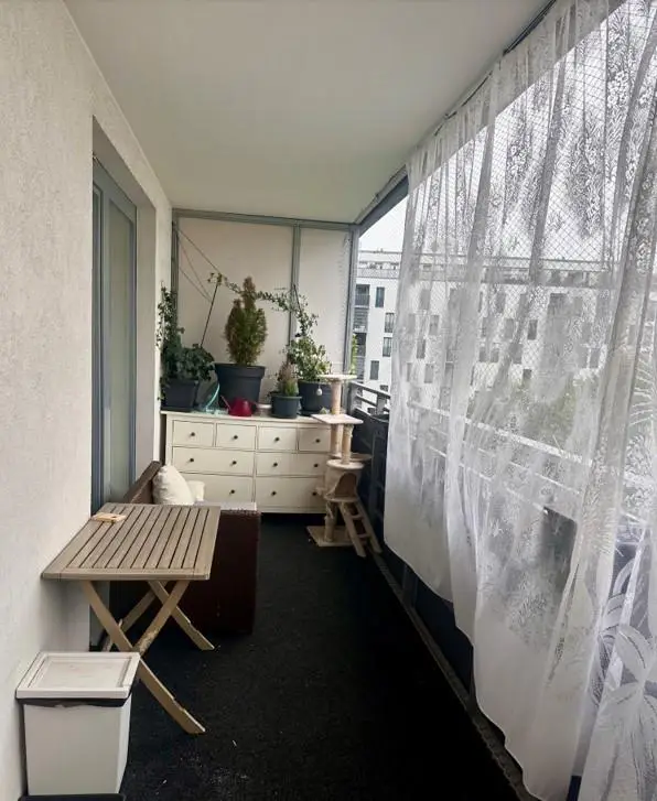 Großzügige Wohnung mit Loggia, moderner Küche und vielen anderen Highlights!