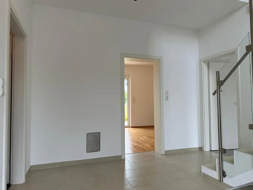 Schönes Reihenhaus - Provisionsfrei für den Mieter!