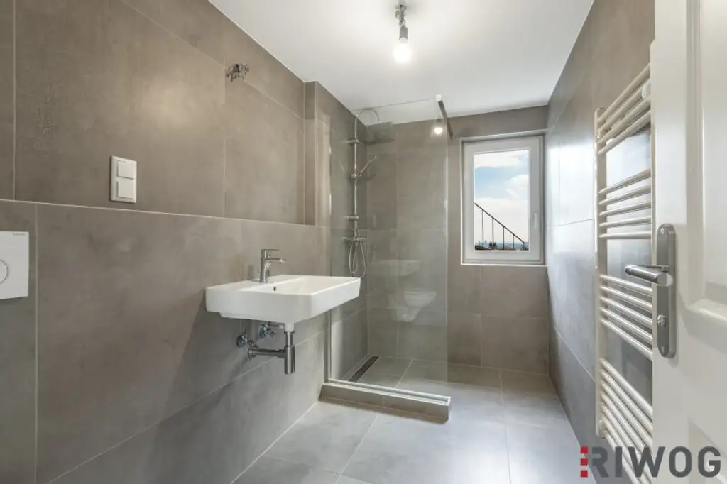 MINI VILLA AM HACKENBERG MIT CA. 37m² DACHTERRASSE UND IMPOSANTEM WEITBLICK AUF DIE CITY - EIGENGRUND IM KLEINGARTEN - GANZJÄHRIG BEWOHNBAR