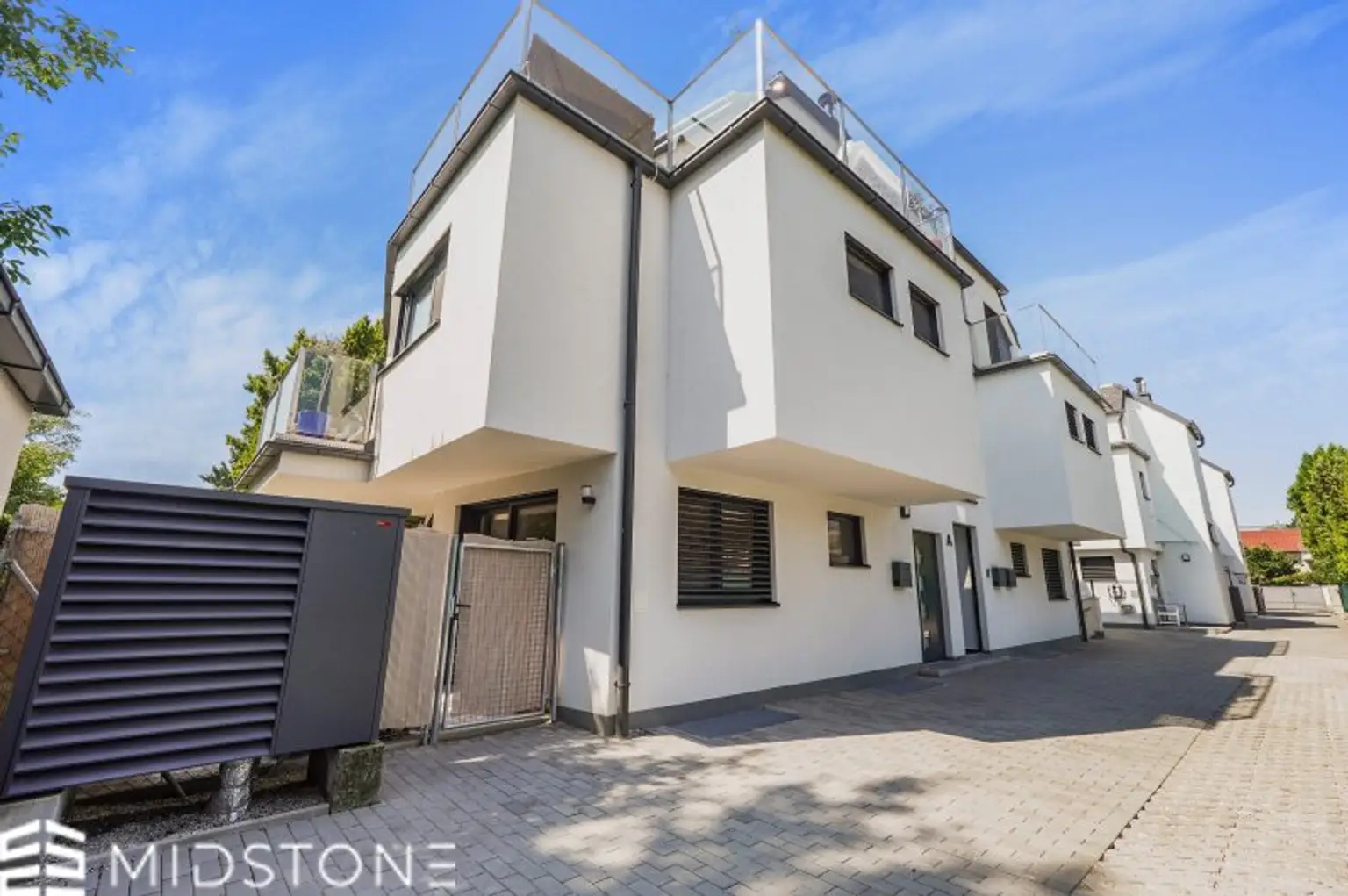 *Neuwertige 4-Zimmer-Maisonette* Familienidylle mit Dachterrasse & Parkplatz