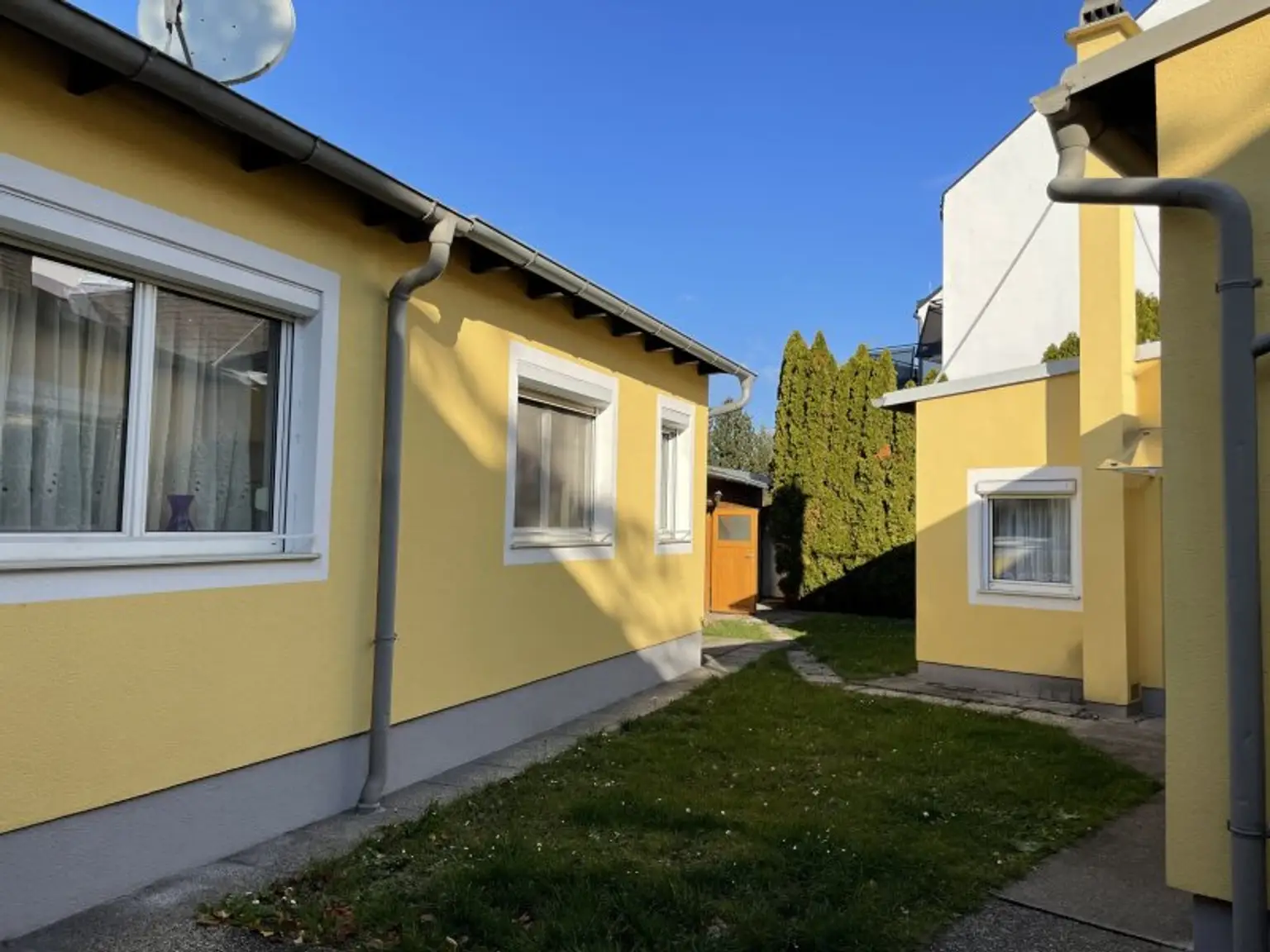 Wohnung/Häuschen mit viel Potenzial inkl. Schuppen und Dachboden
