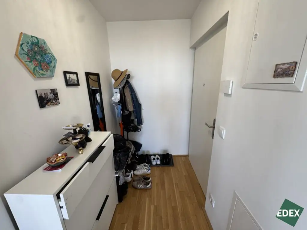 Gemütliche 3-Zimmer-Wohnung mit großzügiger Terrasse nahe U1 Rennbahnweg