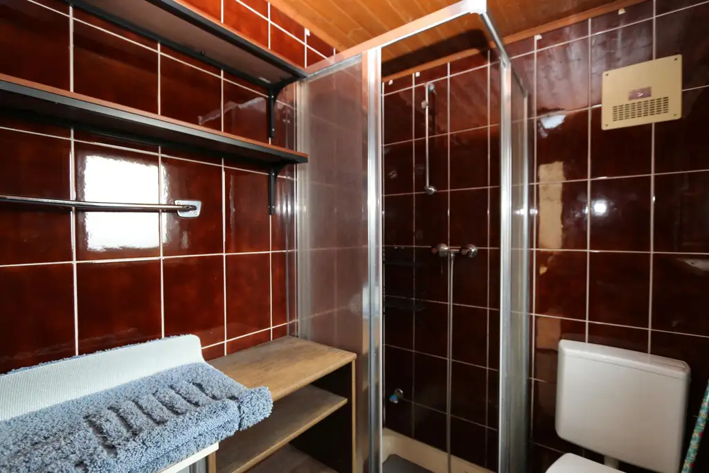 geräumige Garconniere mit Terrasse, Schülerwohnung, Studentenwohnung