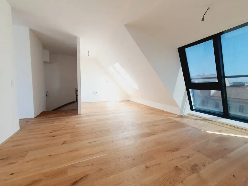 ERSTBEZUG - Sonnige Dachmaisonette mit 45m² Terrasse beim Hoffmann Platz
