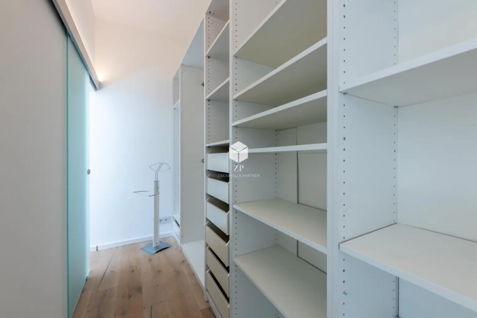 Luxuslage Schafberg: Einmalige Luxus-Maisonette mit Dachterrasse! Weitblick zum Verlieben!