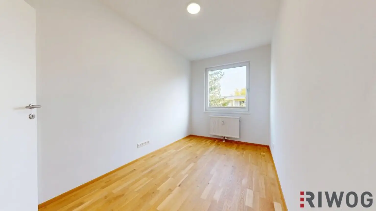 ERSTBEZUG nach Sanierung I 4 Zimmer Wohnung mit Loggia I Tischler Küche mit Siemens Geräte inklusive I Ruhelage I Naturpark Föhrenberge I 360° Rundgang