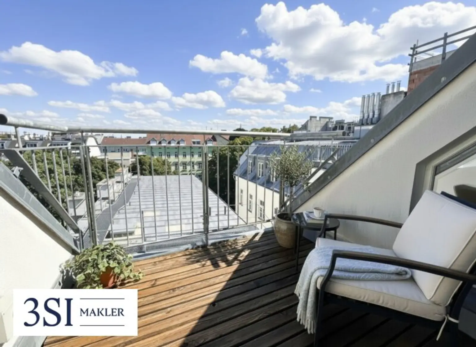 Traumblick! Urbanes Wohnen– 1,5-Zimmer-Juwel im 7. Bezirk mit riesiger Dachterrasse