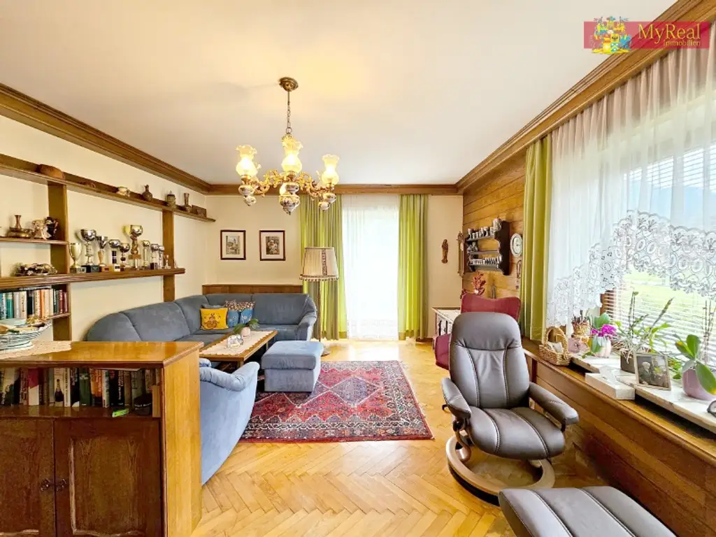 Sehr großzügiges Haus in Ruhelage