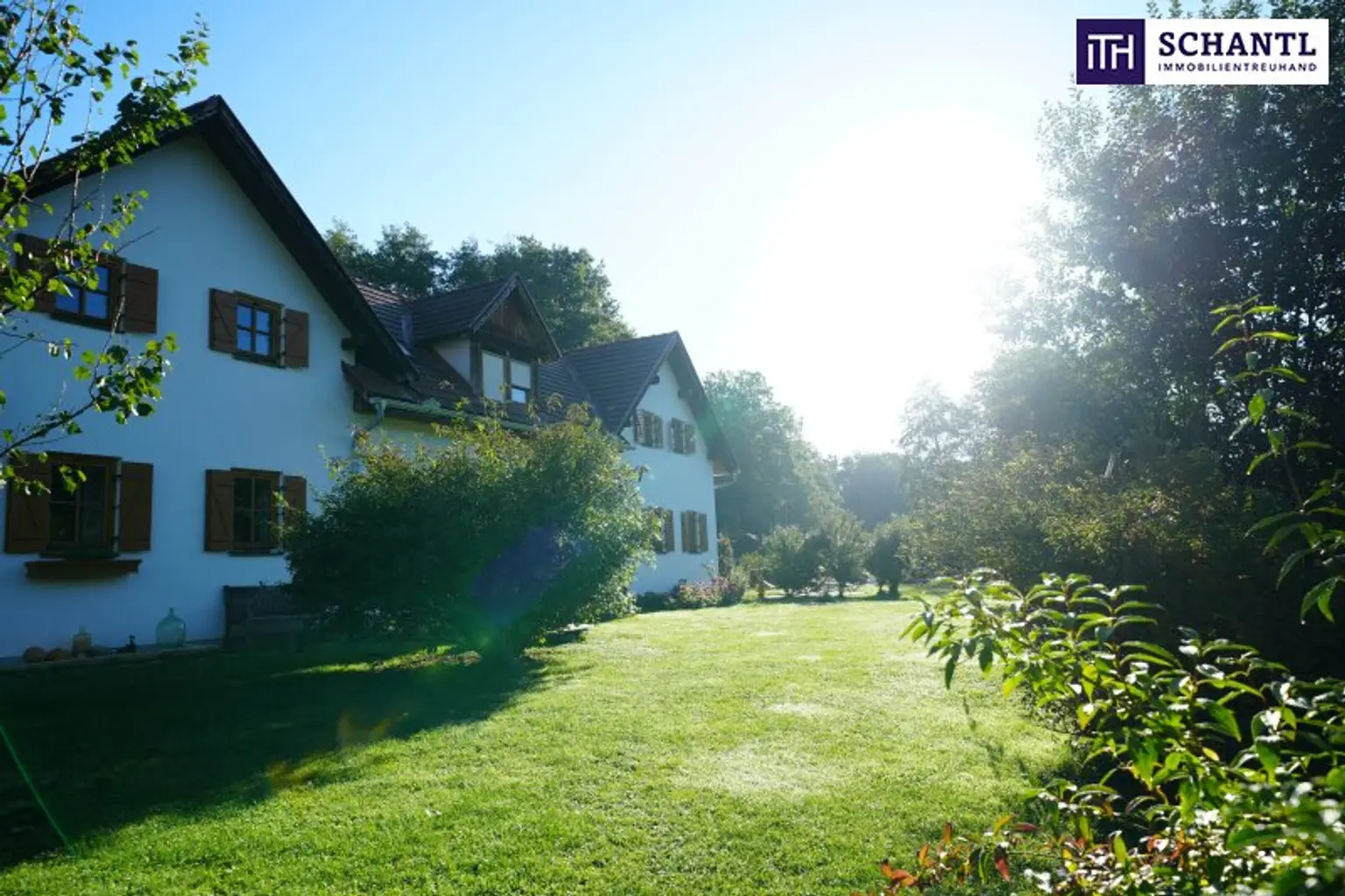 SENSATIONELLES JUWEL! Exklusiver Vierkanthof im Thermenland Steiermark – Wohnen, Reiten & Leben mit Pool und Natur!