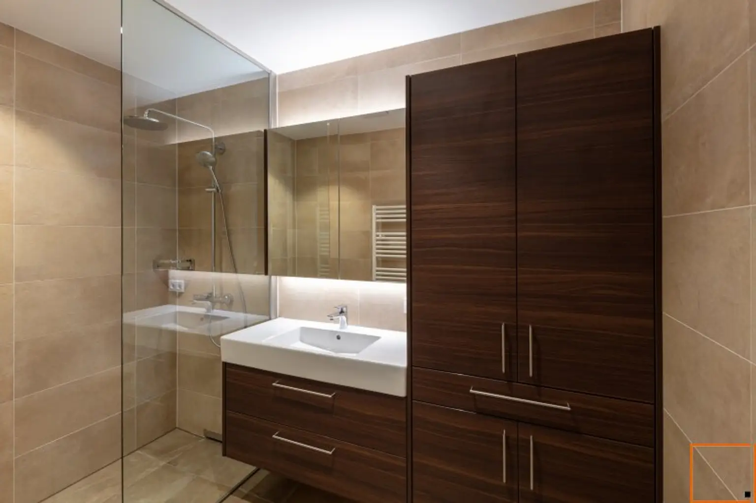 Stadtpark: Tolles Neubauapartment mit Loggia - Conciergeservice inklusive
