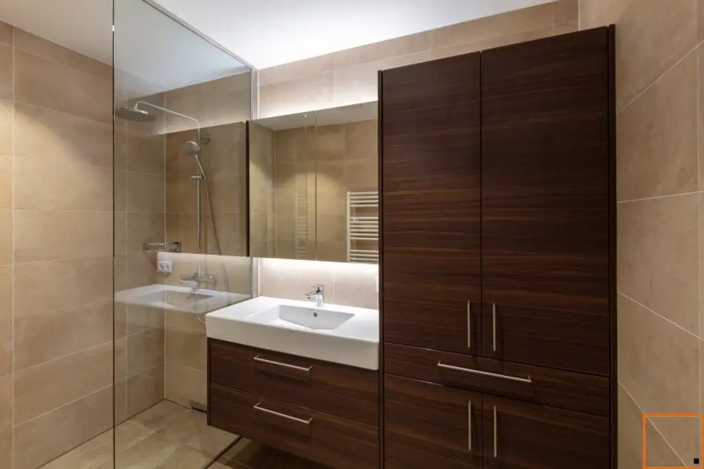 Stadtpark: Tolles Neubauapartment mit Loggia - Conciergeservice inklusive