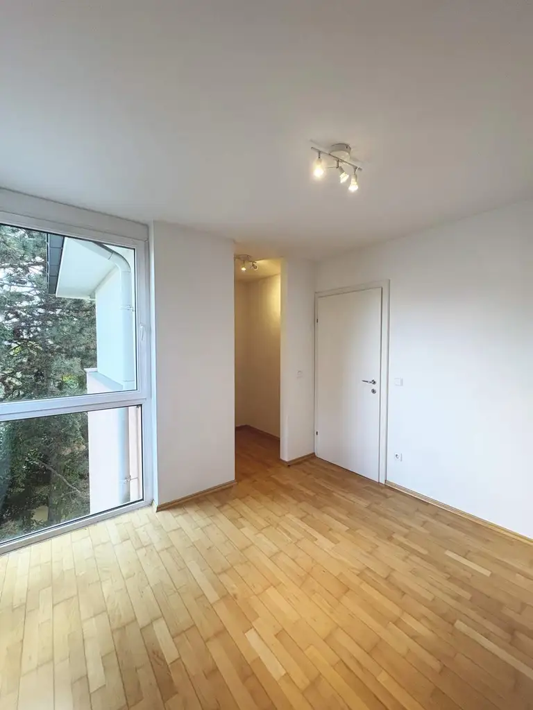 Blick is Grüne - 
Ruhige 3 Zimmer Wohnung mit Balkon