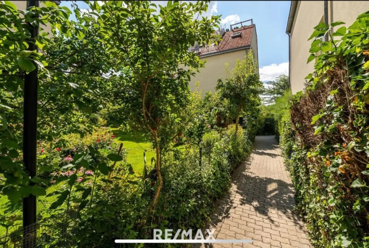 Gartenparadis- 3Zimmer- Garage