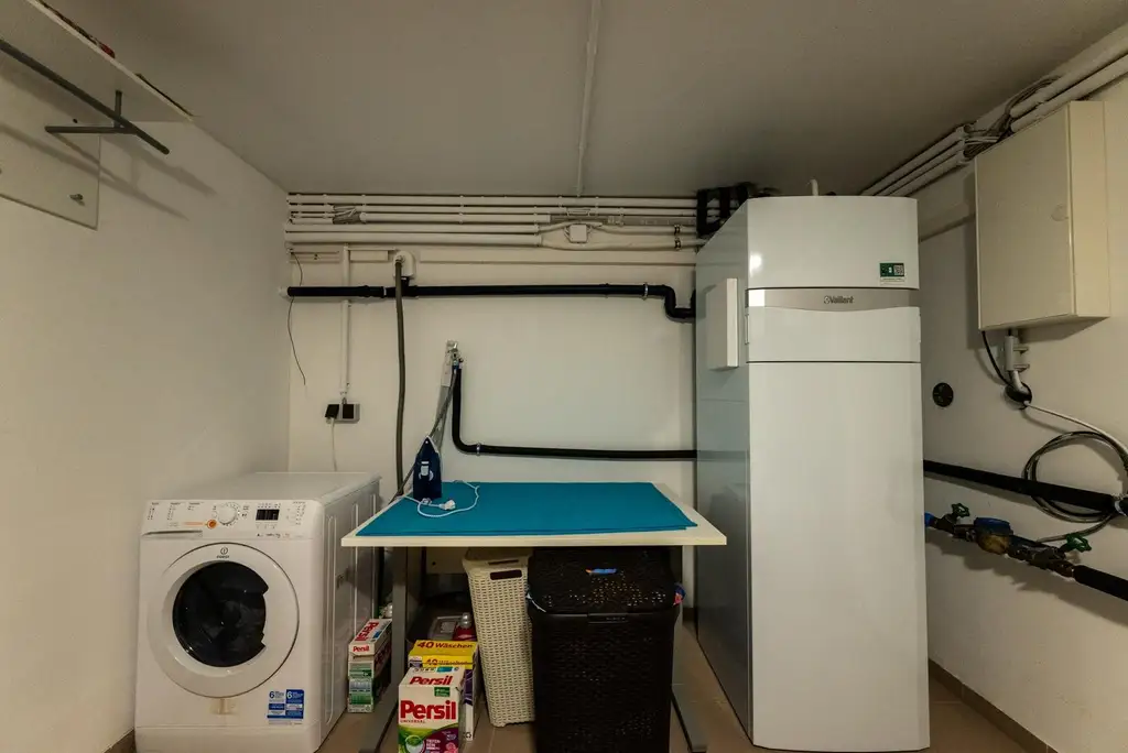 "Tolle Lage, Tolles Haus - LOBAU inkl. Autoabstellplatz"