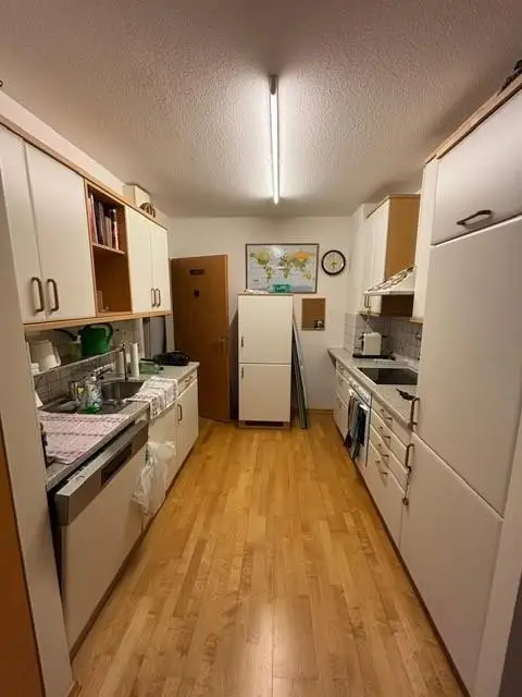 Charmante Wohnung mit guter Anbindung   und günstigen Betriebskosten  und Klimaanlage