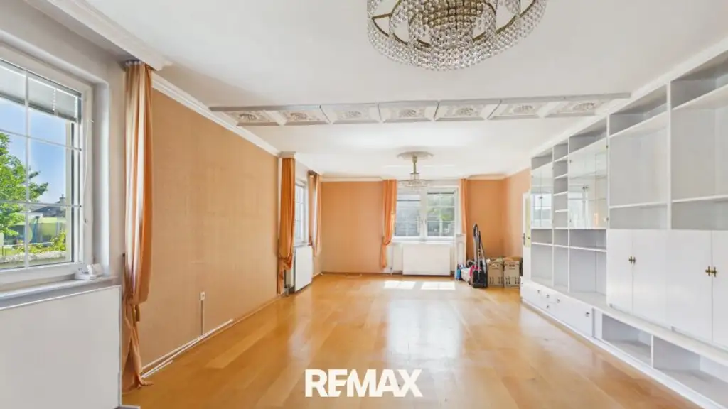 Sanierungsbedürftiges Schmuckstück - Ein Zuhause mit Charme, Licht und Möglichkeiten