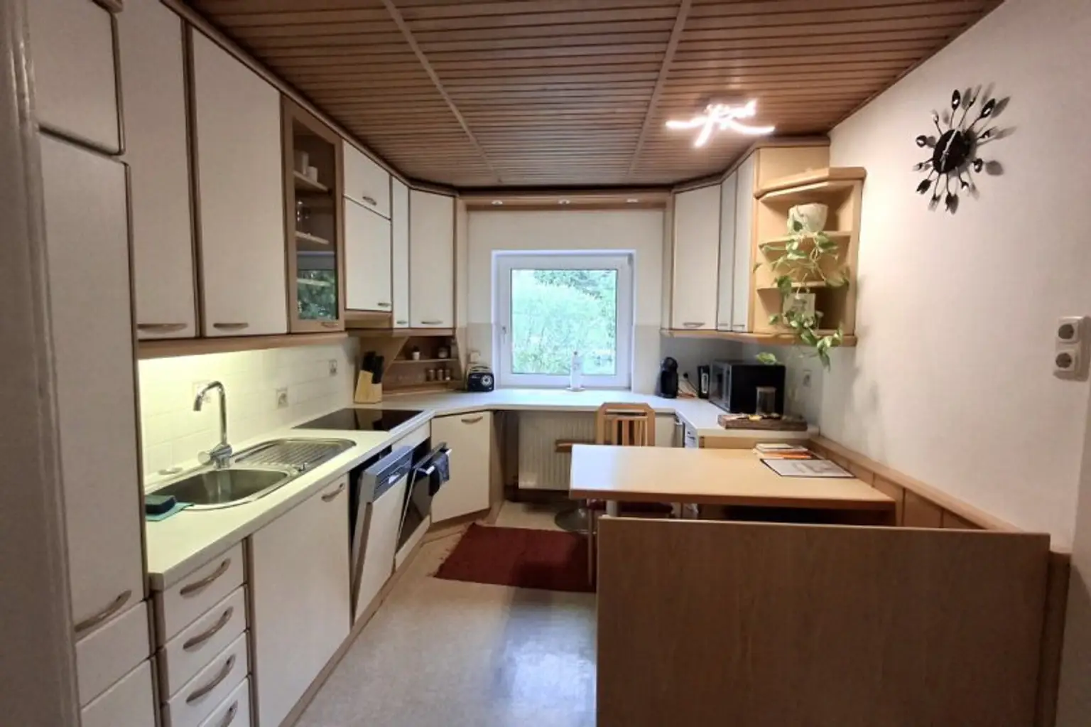 Gepflegte 3-Zimmer-Wohnung mit Balkon und Garage zu mieten