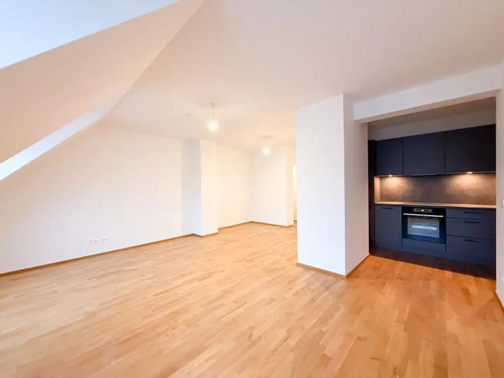 TOP ZUSTAND! 2-Zimmer Dachgeschoßwohnung in 1200 Wien mit Lift zu vermieten