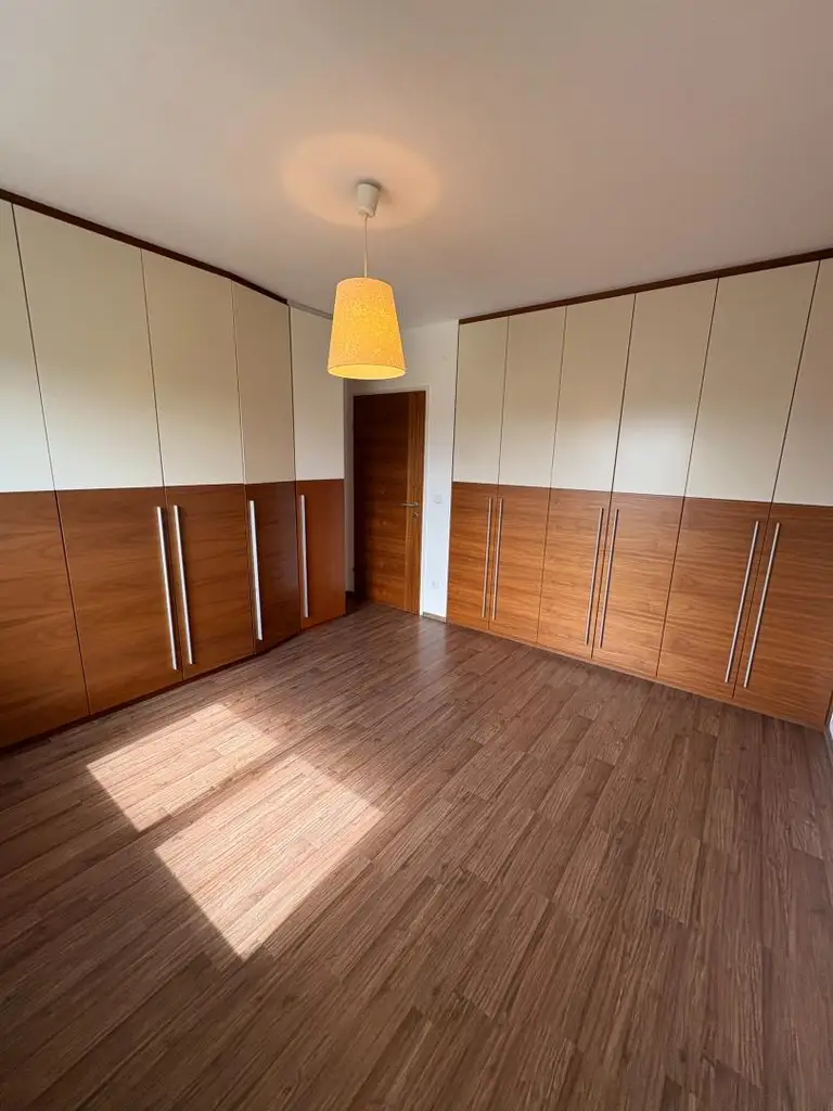 Geräumige 3-Zimmer Wohnung mit Loggia in zentraler Lage