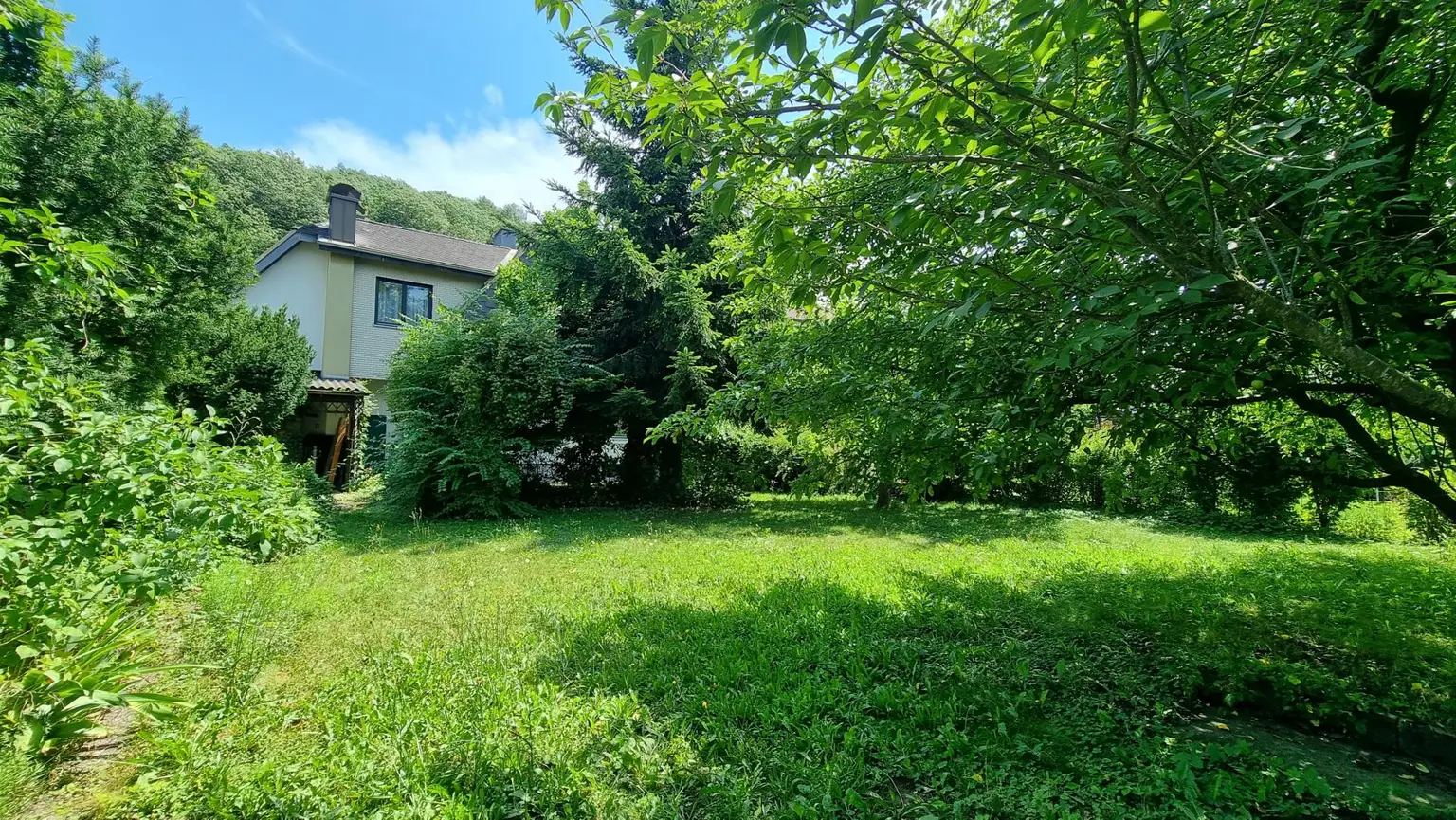 Wohnen in ruhiger Siedlungslage - Einfamilienhaus in Heuberg