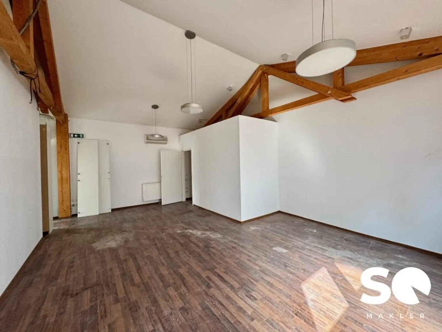 #SQ - BÜRO/ PRAXIS - HOFGEBÄUDE NÄHE ERZHERZOG-KARL-STRASSE!
