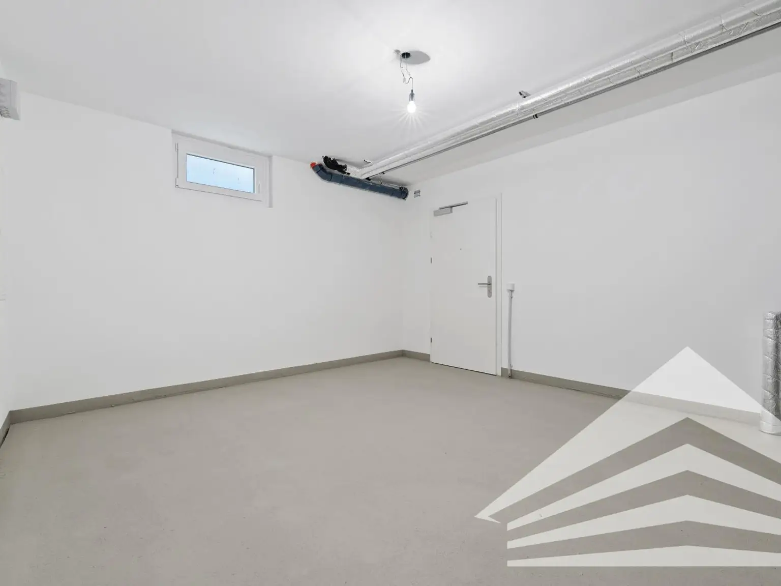 Pichling/Ebelsberg: Unterkellertes Reihenhaus mit Dachterrasse zum Erstbezug!