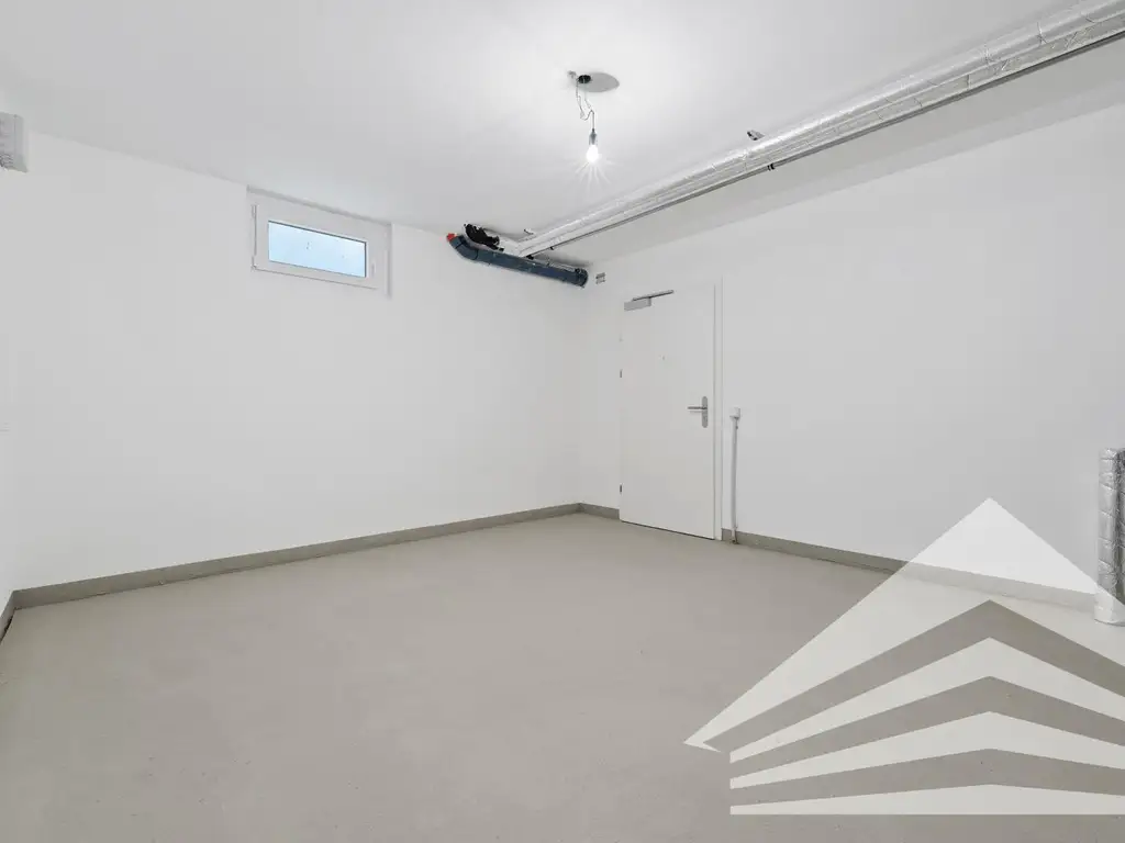 Pichling/Ebelsberg: Unterkellertes Reihenhaus mit Dachterrasse zum Erstbezug!
