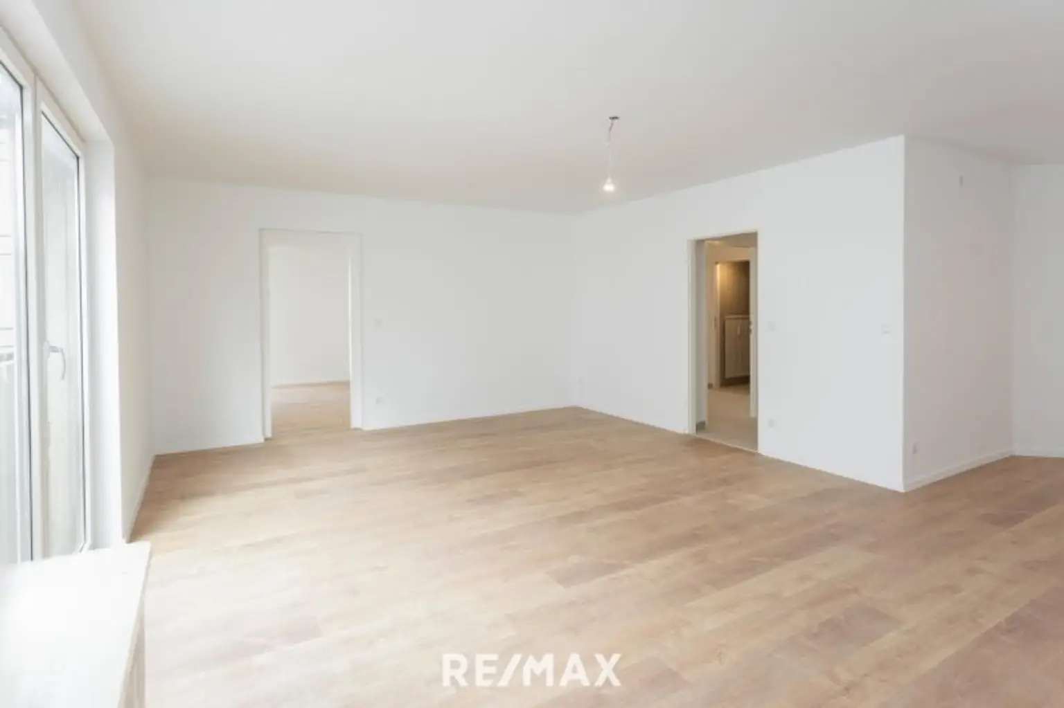 Neu sanierte 4-Zimmer-Eckwohnung im 2. Liftstock