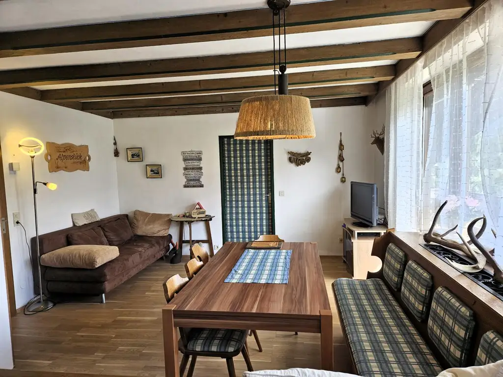 Saisonmiete: Charmante 3-Zimmer-Wohnung mit Bergblick in Zell am See