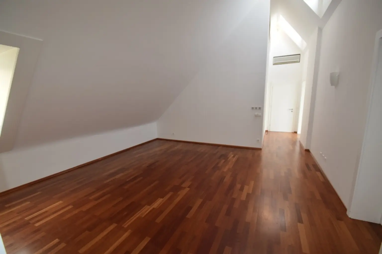 4_Zwischenraum