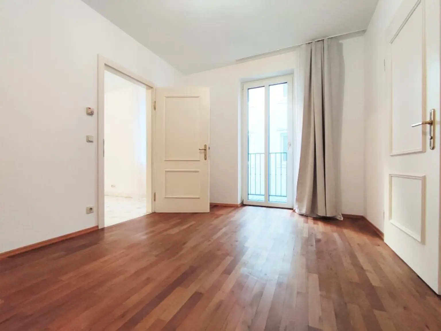 OASE TRIFFT STADT. Hofseitiges Wohnen in der Lindengasse