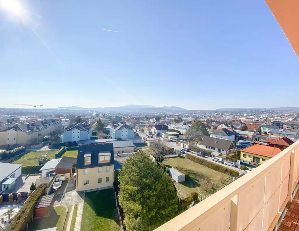 Charmante Loggiawohnung mit Fernblick und Top-Lage nahe der Shopping City Süd