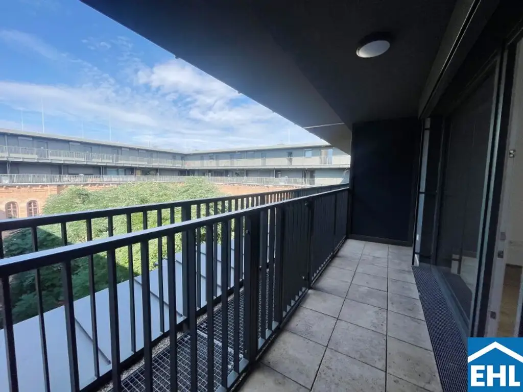 Dachgeschoß-Maisonette mit mehreren Freiflächen im Arsenal