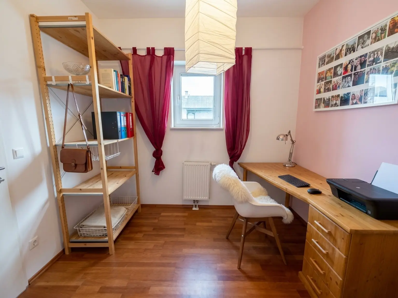 begehbare Garderobe-Büro OG