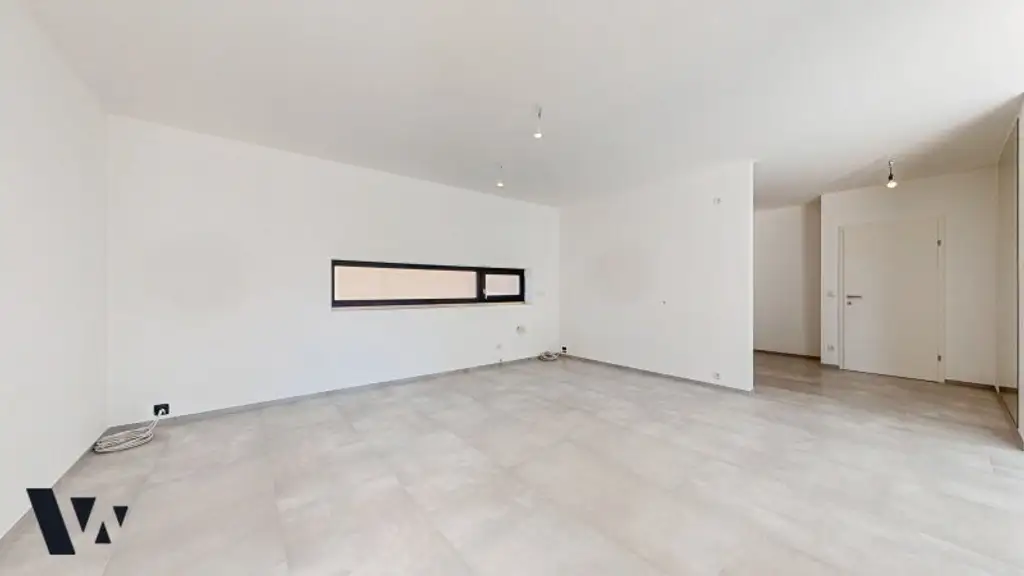 MODERNES DESIGNERHAUS MIT GARTEN & POOL | ERSTBEZUG | VIDEO-PRÄSENTATION